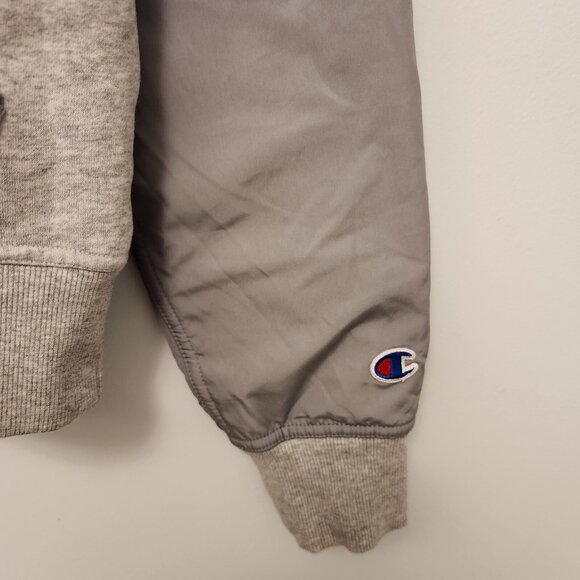 Champion Sweatshirt Logo Urban Fleece Pullover Front Pocket Unique Small EUC - Picture 6 of 14